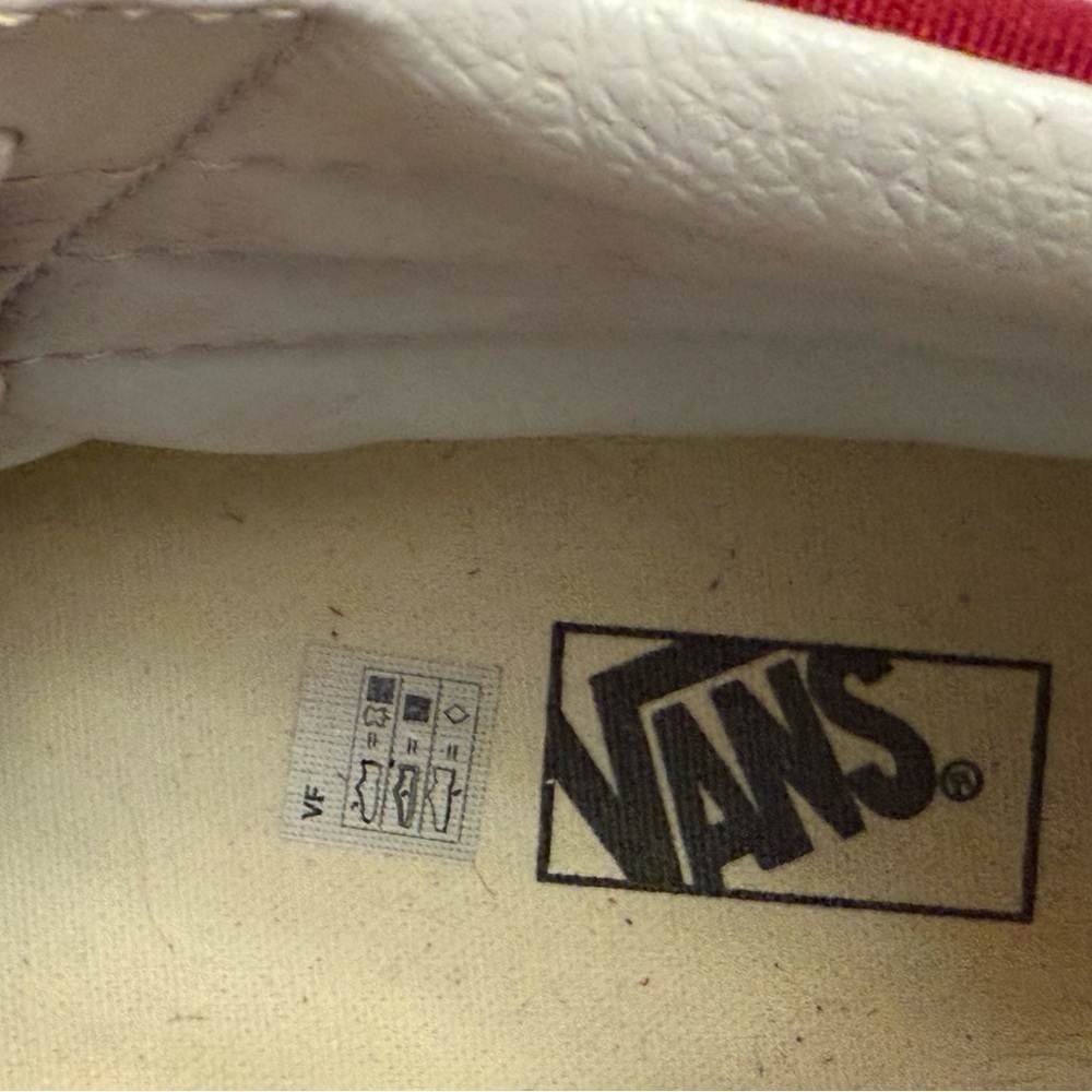 VANS SK8 HIGH TOP BURGUNDY SIZE 13 UNISEX
CANVAS SKATE SHOES - Picture 7 of 16
